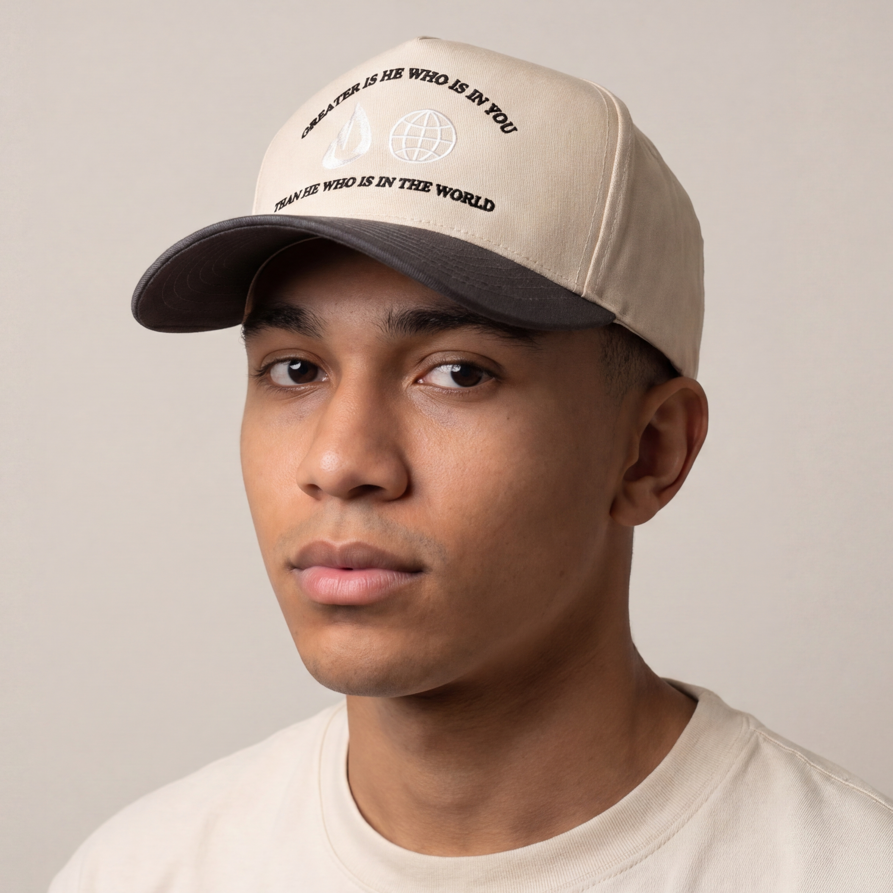 Greater Hat - Natural/Grey